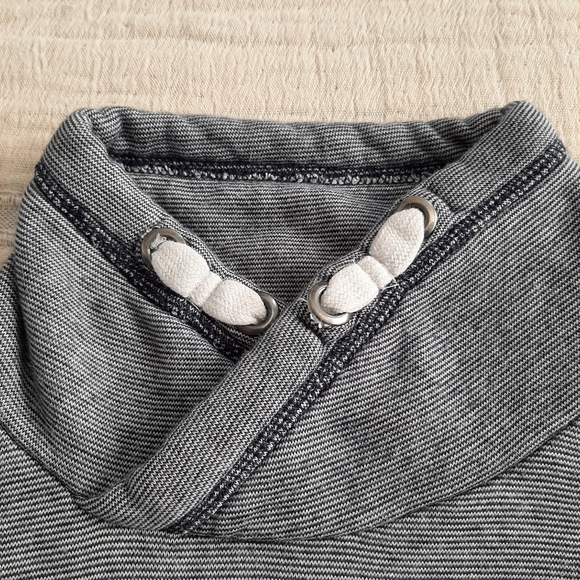 H&M Pullover size 6-8 years - Picture 10 of 10